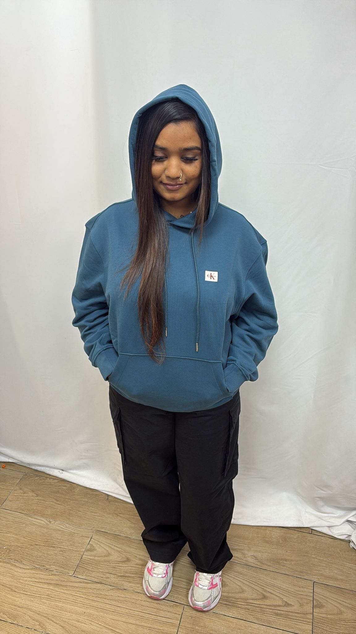 Pull Calvin Klein bleu canards avec capuche