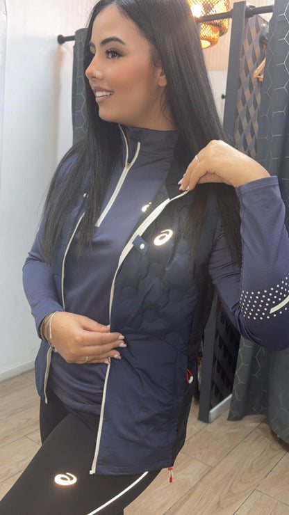 VESTE ASICS SANS MANCHE BLEU FONCÉ MATELASSÉ