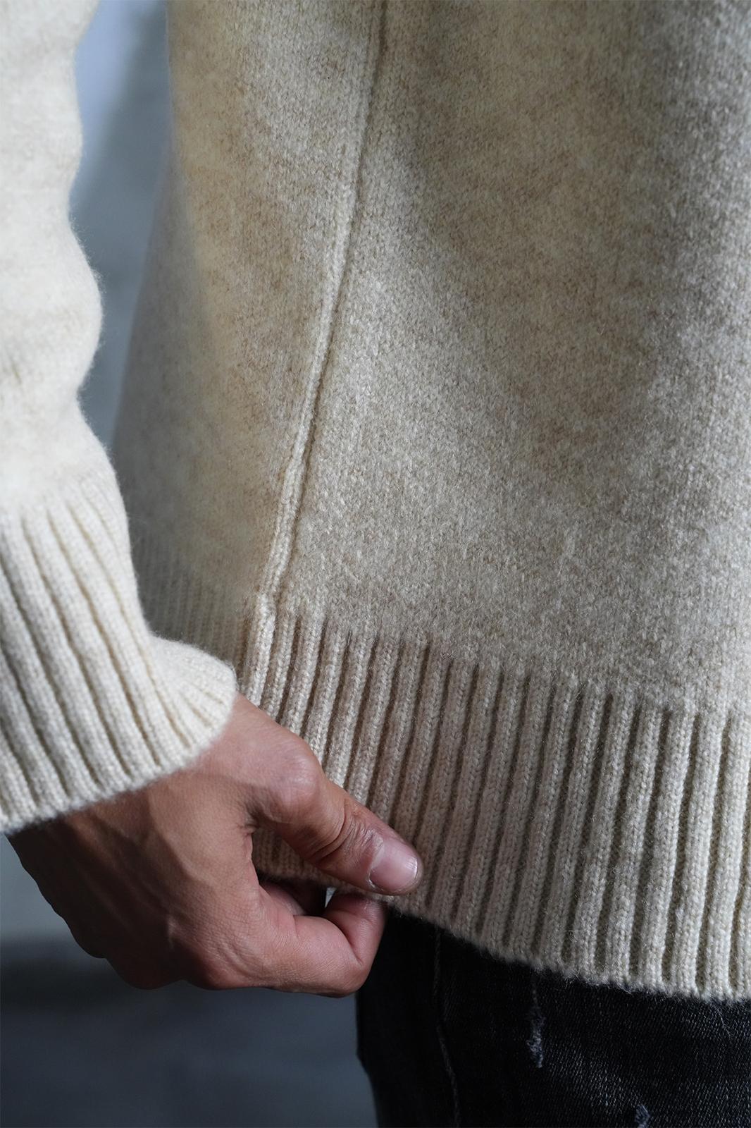 PULL BEIGE MOTIF CŒUR IKAO