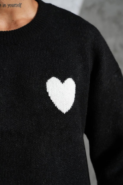 PULL BLACK MOTIF CŒUR IKAO